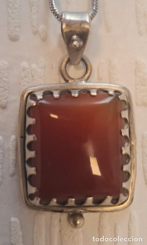 Joyeria: Colgante de Plata de Ley 925 con Cornalina Natural Engaste Festoneado, Cadena de Serpiente Vintage