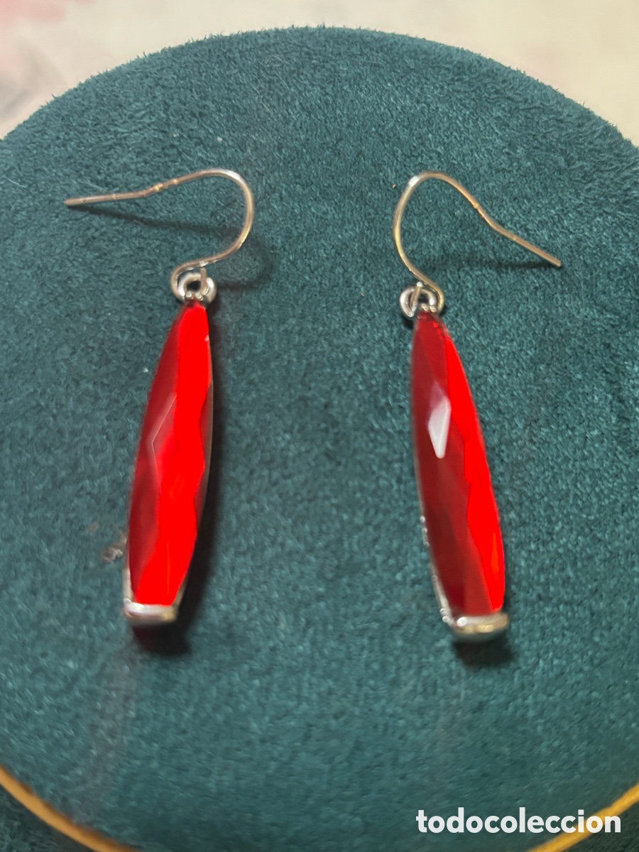 Joyeria: Pendientes con cristal rojo
