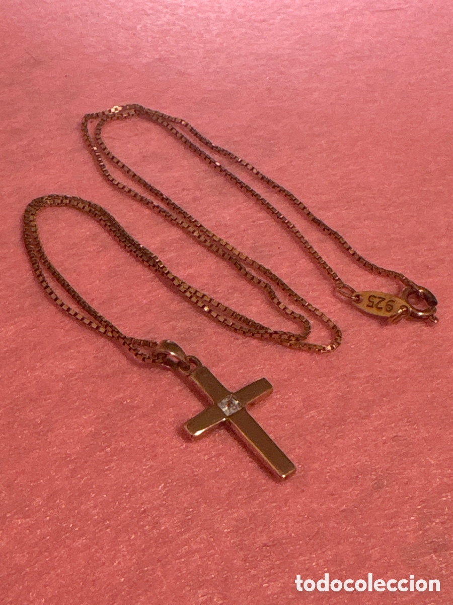 Joyeria: Cadena y cruz con piedra, plata de ley 925 dorada (A4)