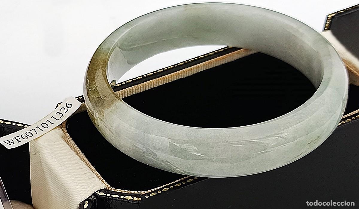 Joyeria: BRAZALETE CHINO VINTAGE DE GRAN JADE JADE&Iacute;TA NATURAL CALIDAD A Y CON CERTIFICADO. PESO: 60,28 GRAMOS