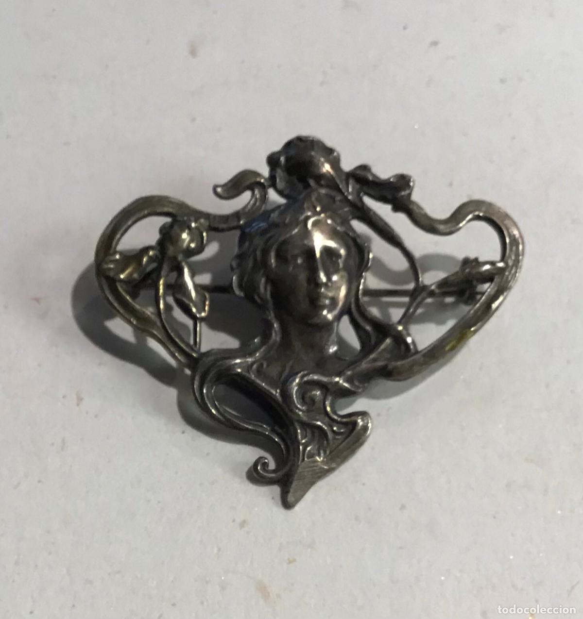 Joyeria: BROCHE PLATEADO, ESTILO MODERNISTA
