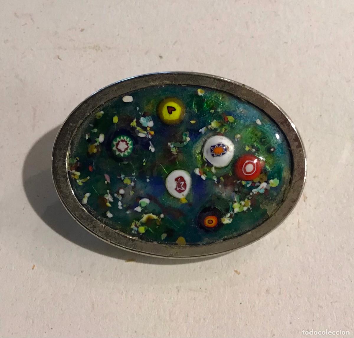 Joyeria: BROCHE PLATEADO CON ESMALTE
