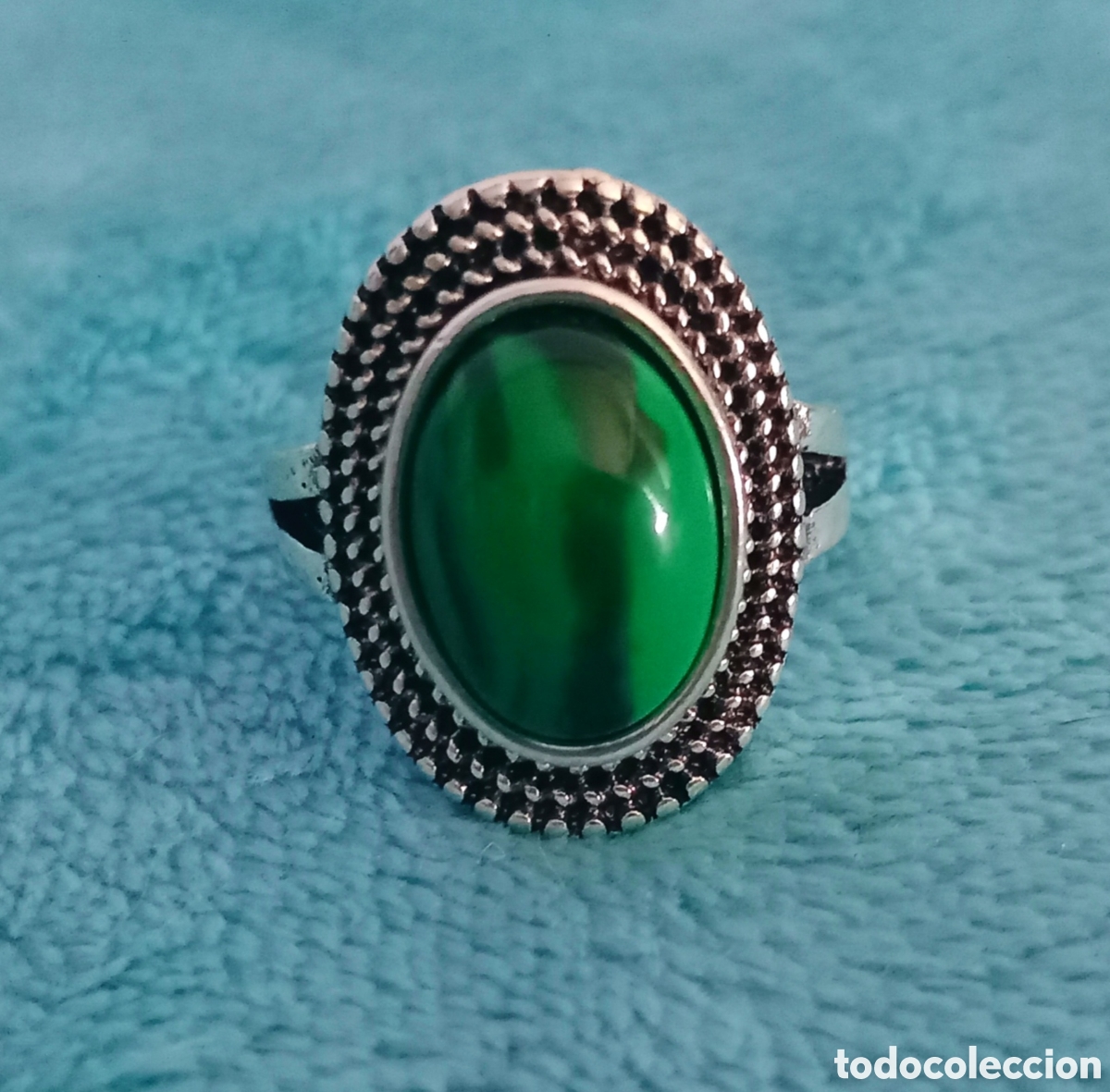 Joyeria: Original anillo color plata vieja y verde malaquita 18mm di&aacute;m. Muy bonito