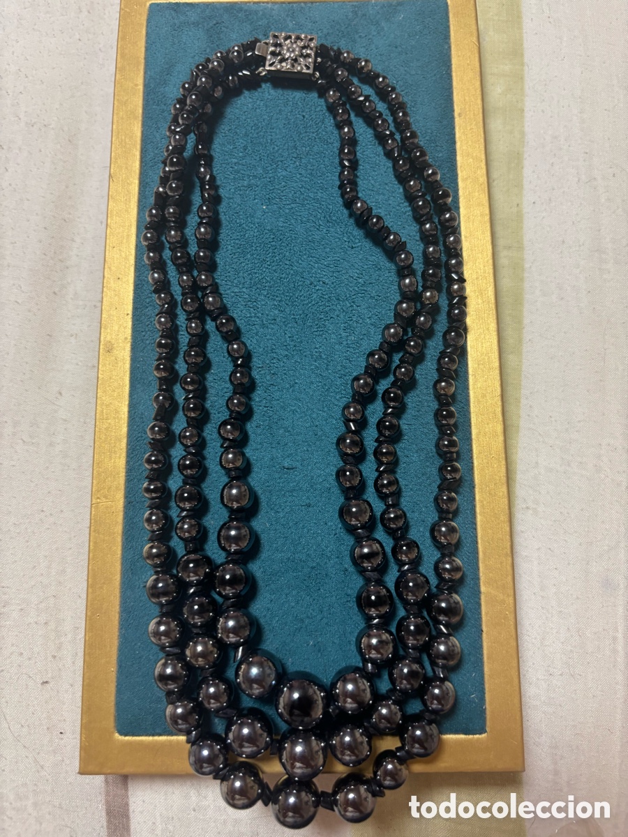 Joyeria: Collar negro de tres vueltas vintage