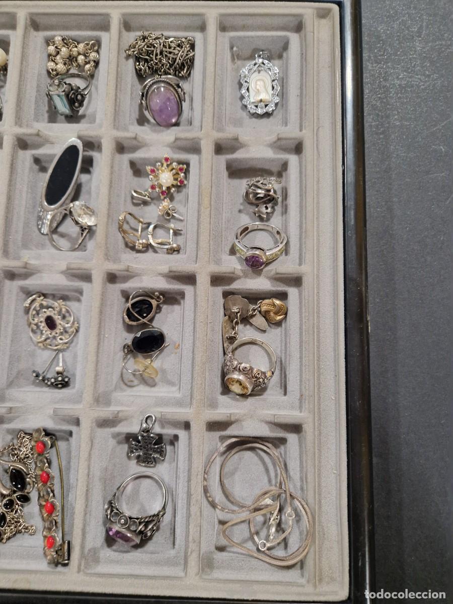 Joyeria: Lote de m&aacute;s de 40 objetos de plata y plata dorada. - Foto 3
