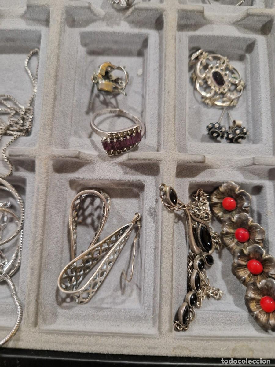 Joyeria: Lote de m&aacute;s de 40 objetos de plata y plata dorada. - Foto 7