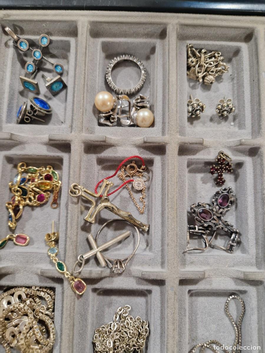 Joyeria: Lote de m&aacute;s de 40 objetos de plata y plata dorada. - Foto 9