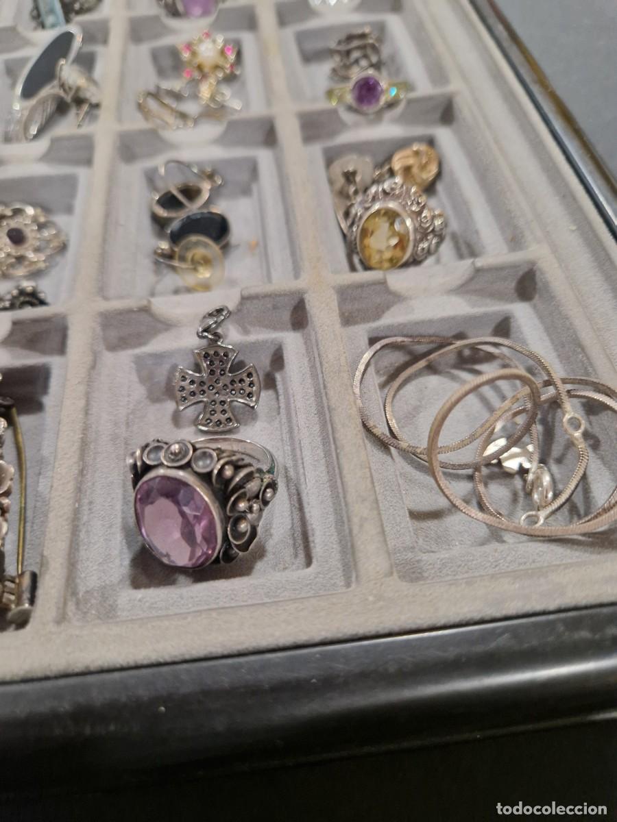 Joyeria: Lote de m&aacute;s de 40 objetos de plata y plata dorada. - Foto 14
