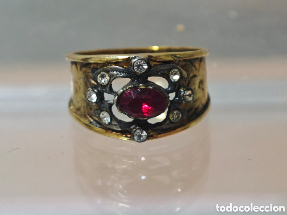 Joyeria: Anillo en plata de ley con ba&ntilde;o de oro dieciocho quilates