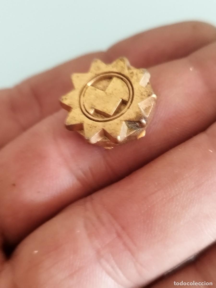 Joyeria: Antiguo cubre bot&oacute;n en forma de sol. Tipo Art deco. - Foto 2