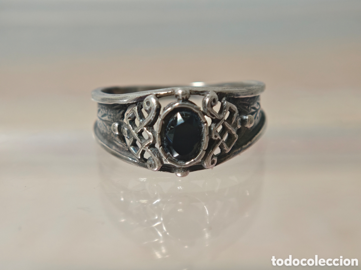Joyeria: Anillo antiguo tipo g&oacute;tico en plata de ley y On&iacute;s - Foto 2
