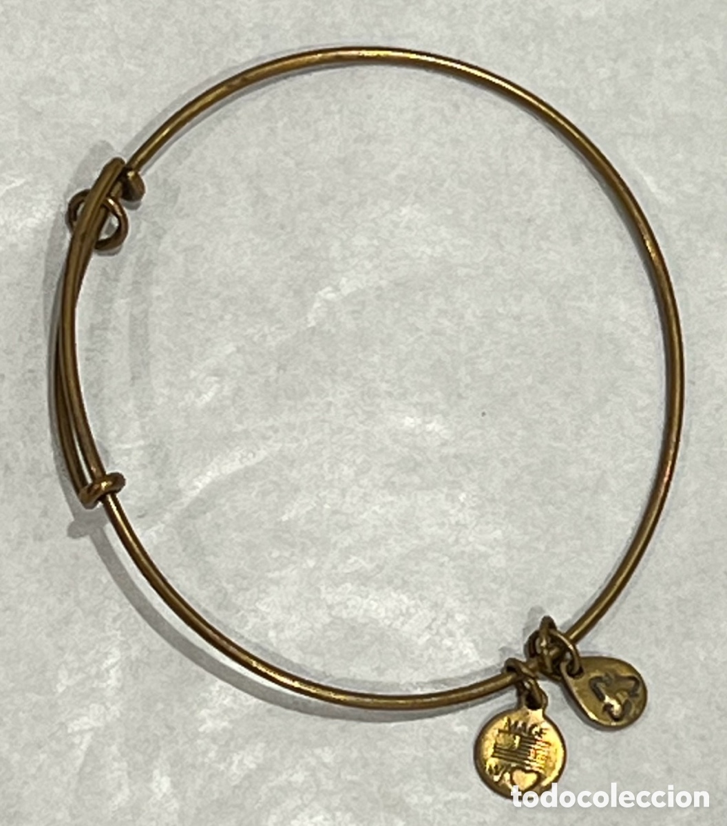 Joyeria: Pulsera. Bronce. Made in USA.
