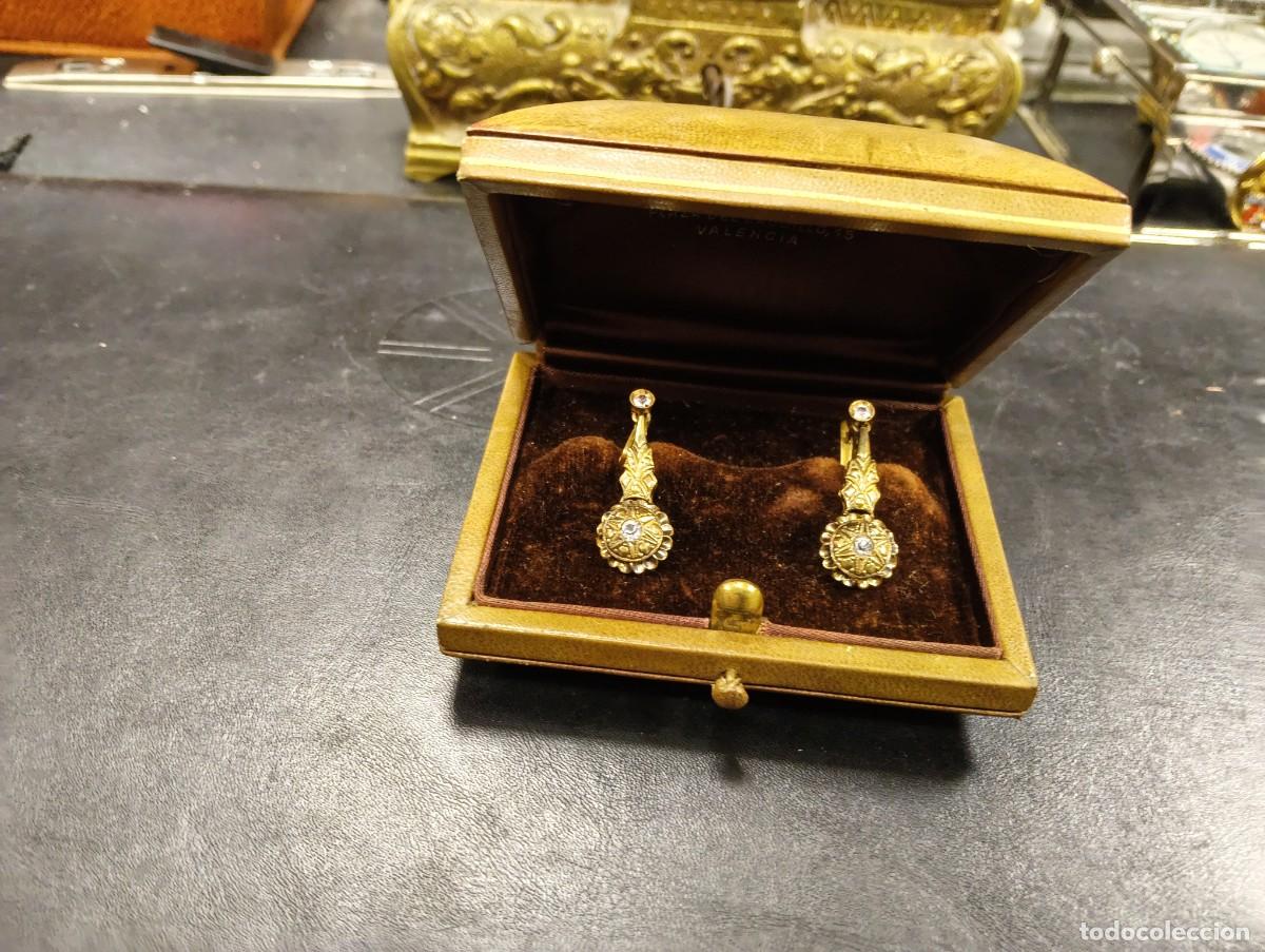 Joyeria: PAREJA DE PENDIENTES DE JOYERIA TALLERES CARBONELL VALENCIA - ORO 14 K Y BRILLANTES CON ESTUCHE ORIG
