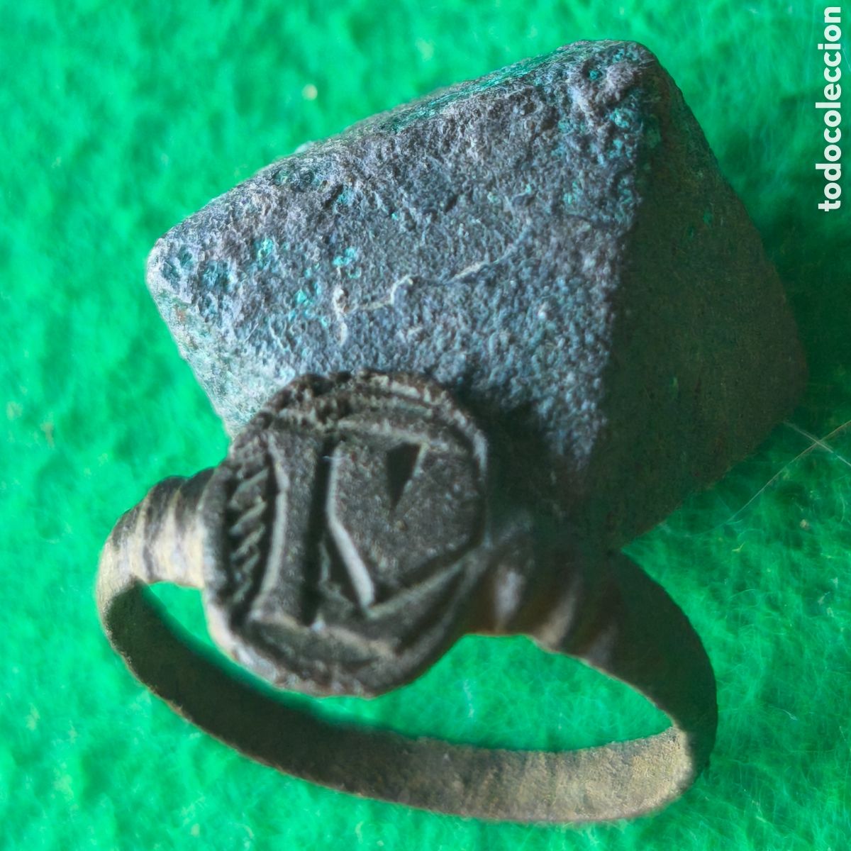 Joyeria: Anillo antiguo S.XVII XVIII