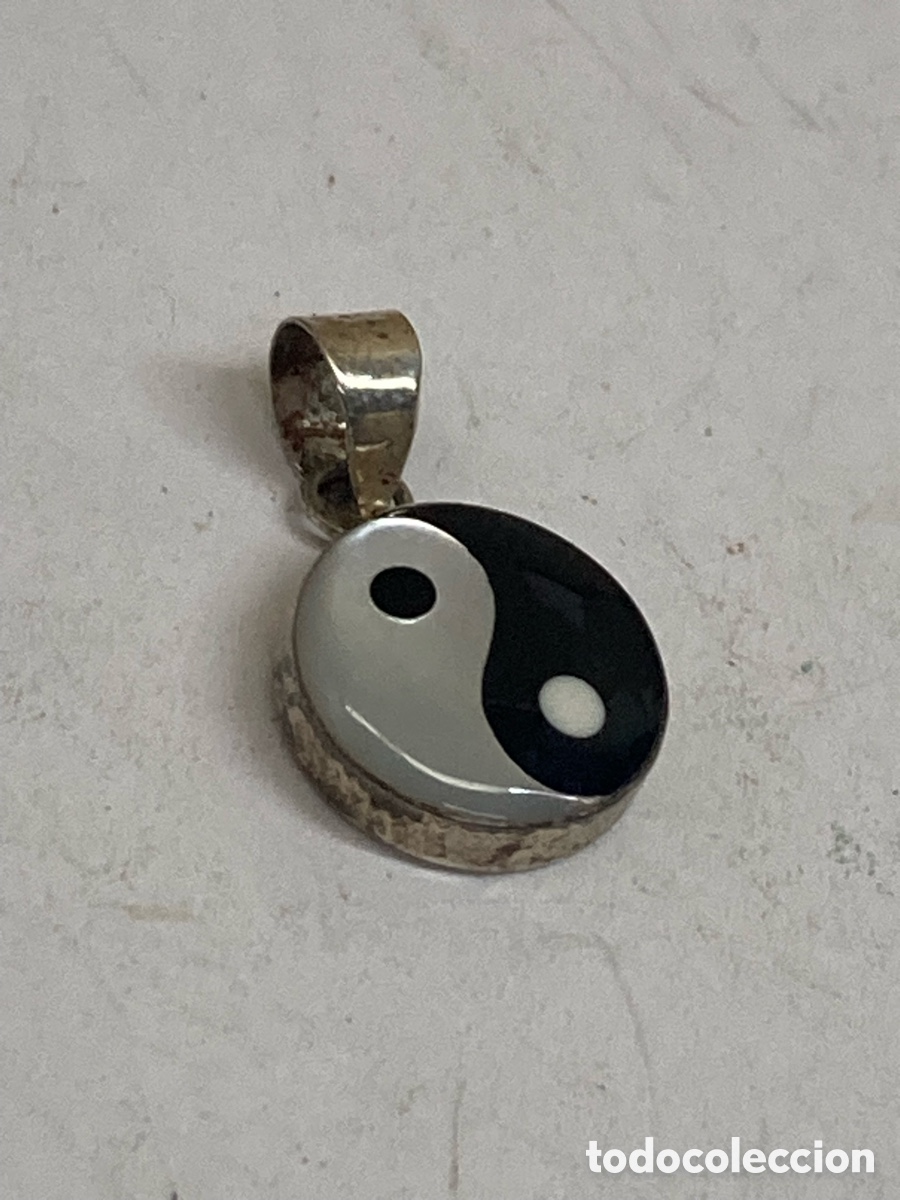 Joyeria: Colgante de plata y n&aacute;car C639