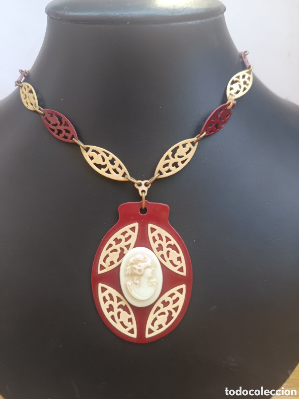 Joyeria: Collar baquelita antigua con camafeo - Foto 2