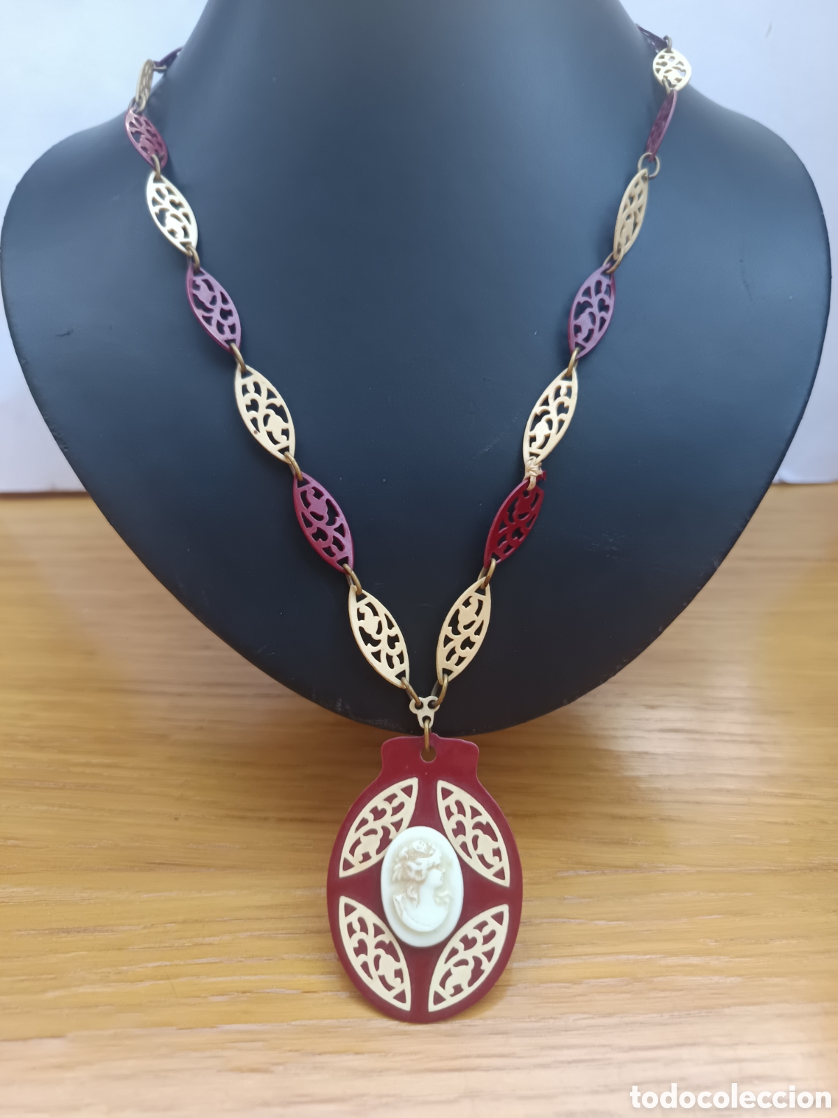 Joyeria: Collar baquelita antigua con camafeo - Foto 3