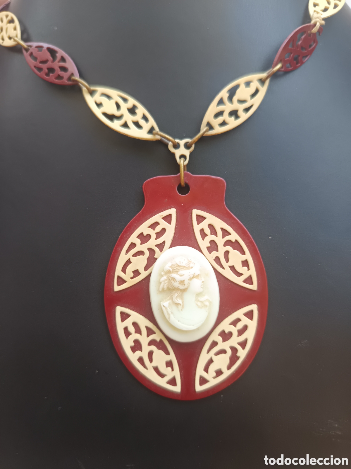 Schmuck: Collar baquelita antigua con camafeo