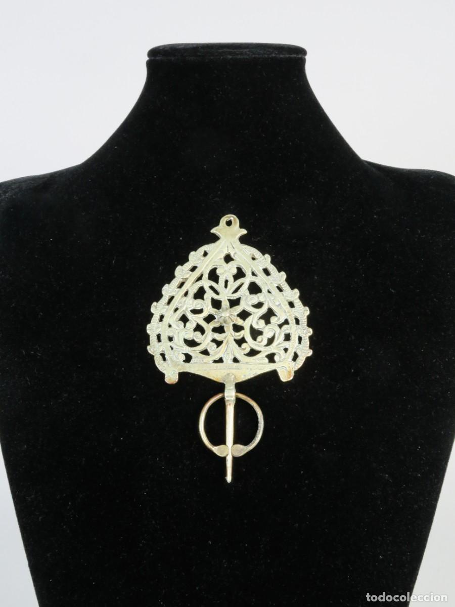 Joyeria: Fibula broche bereber Kabila en plata calada Marruecos hacia 1900