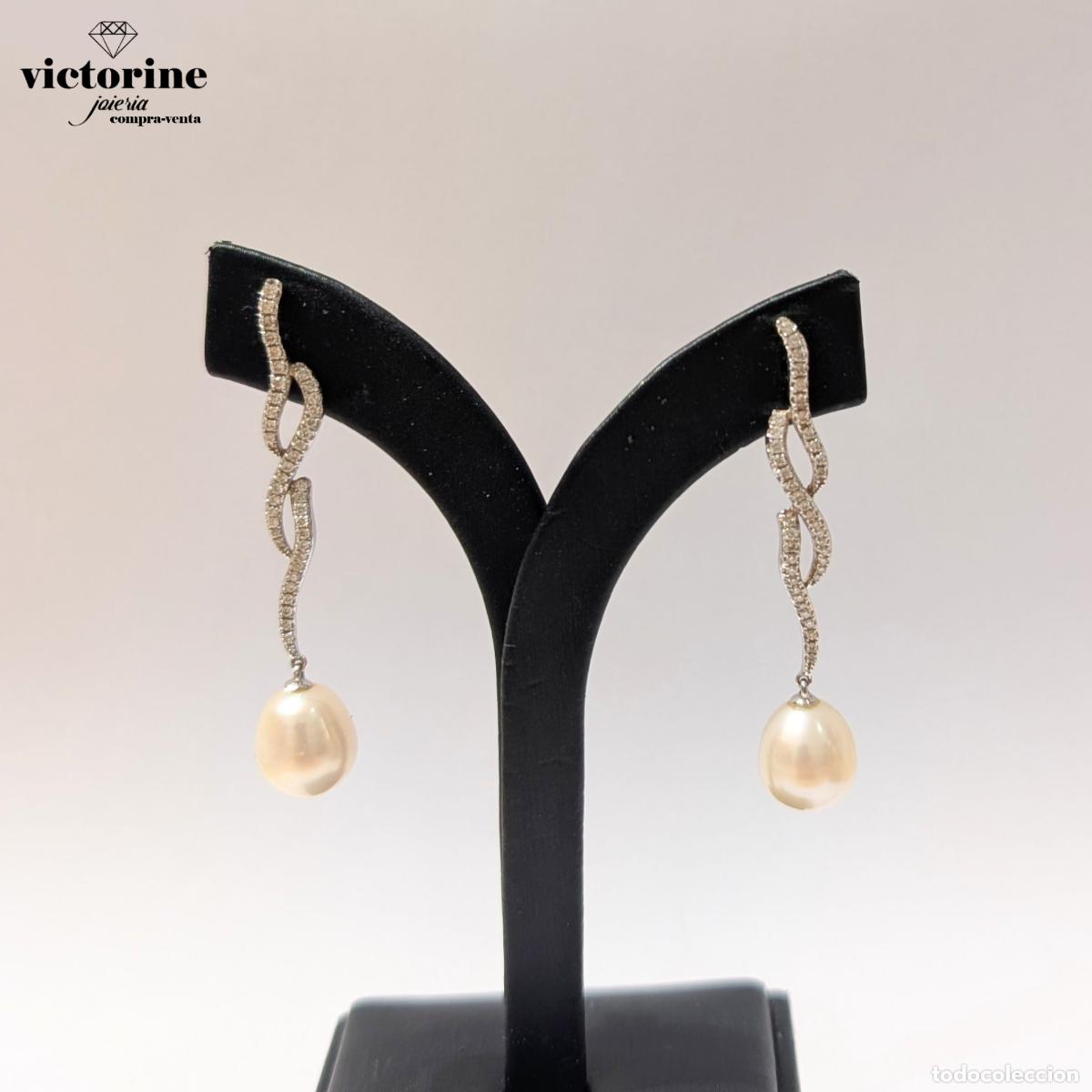 Joyeria: Pendientes largos de oro blanco, diamantes y perlas