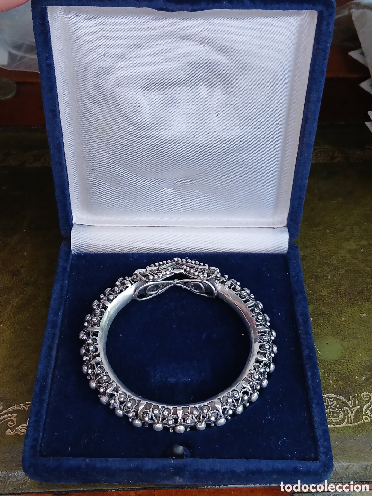 Joyeria: L223J10 Antigua pulsa de plata calada