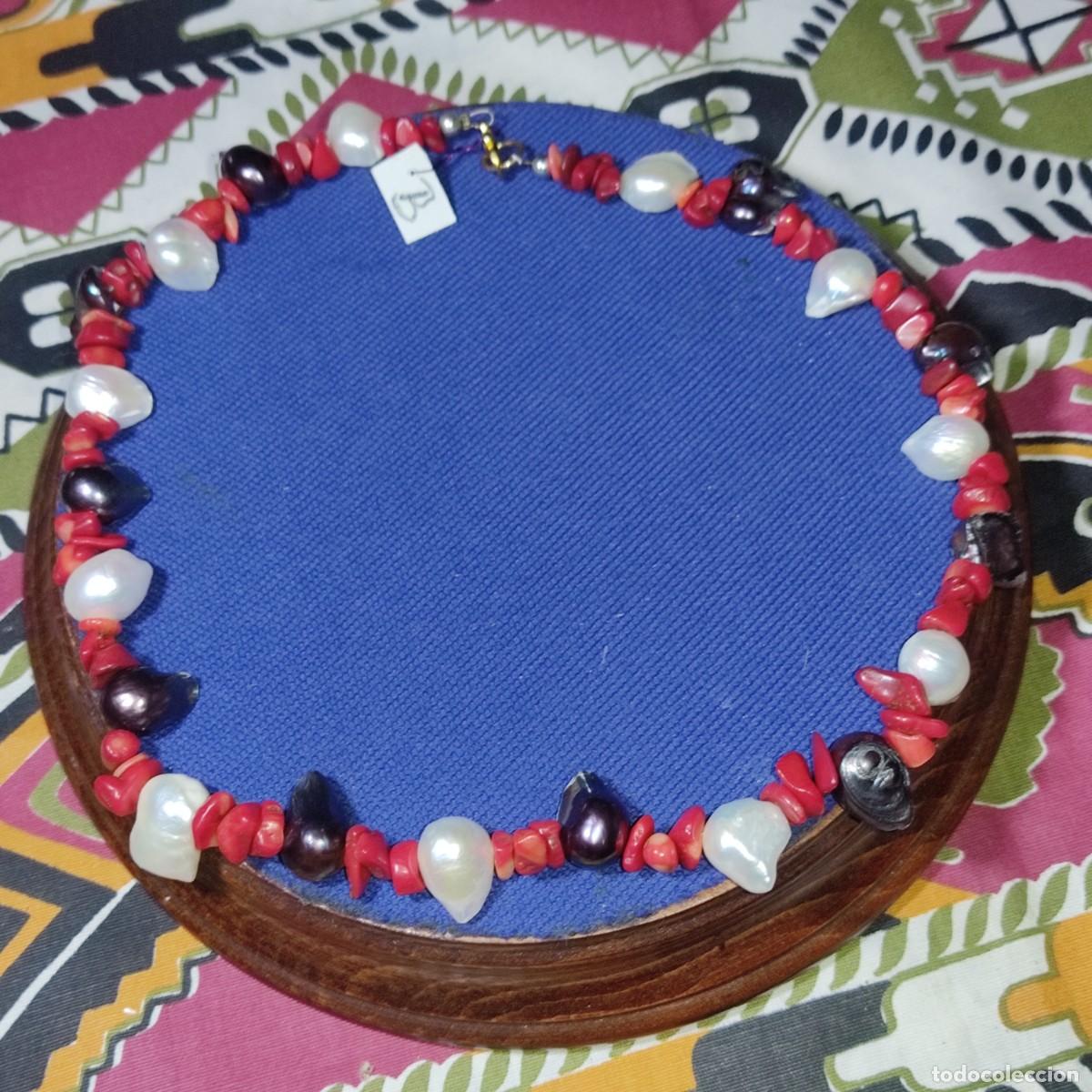 Joyeria: Collar de perlas grises y blancas y coral rojo. *B* - Foto 2