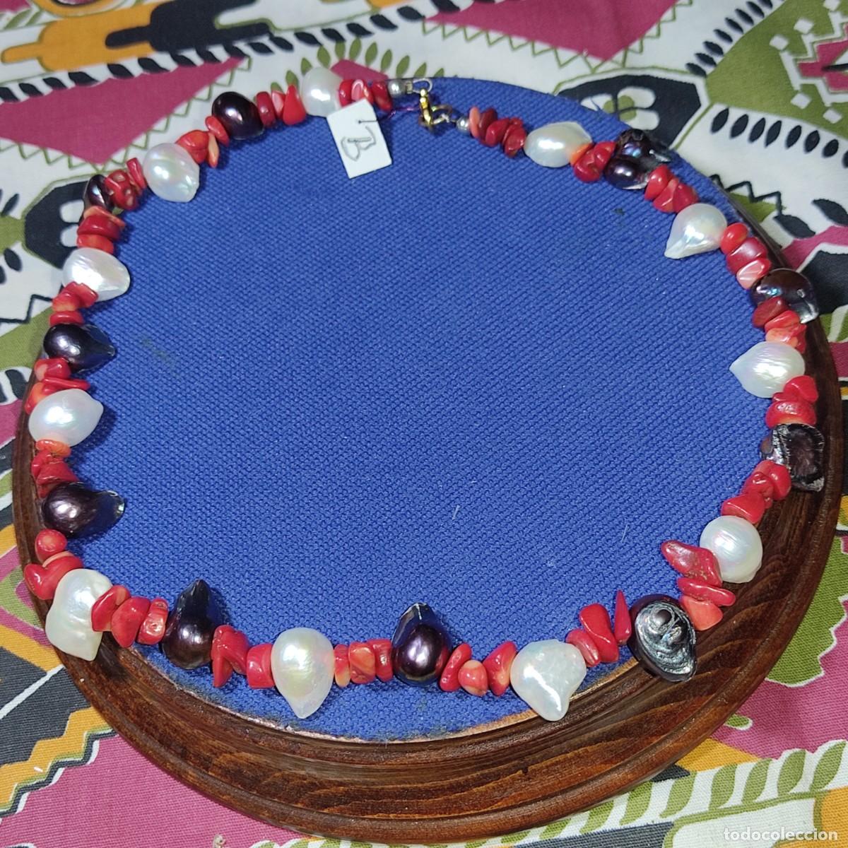 Joyeria: Collar de perlas grises y blancas y coral rojo. *B* - Foto 3