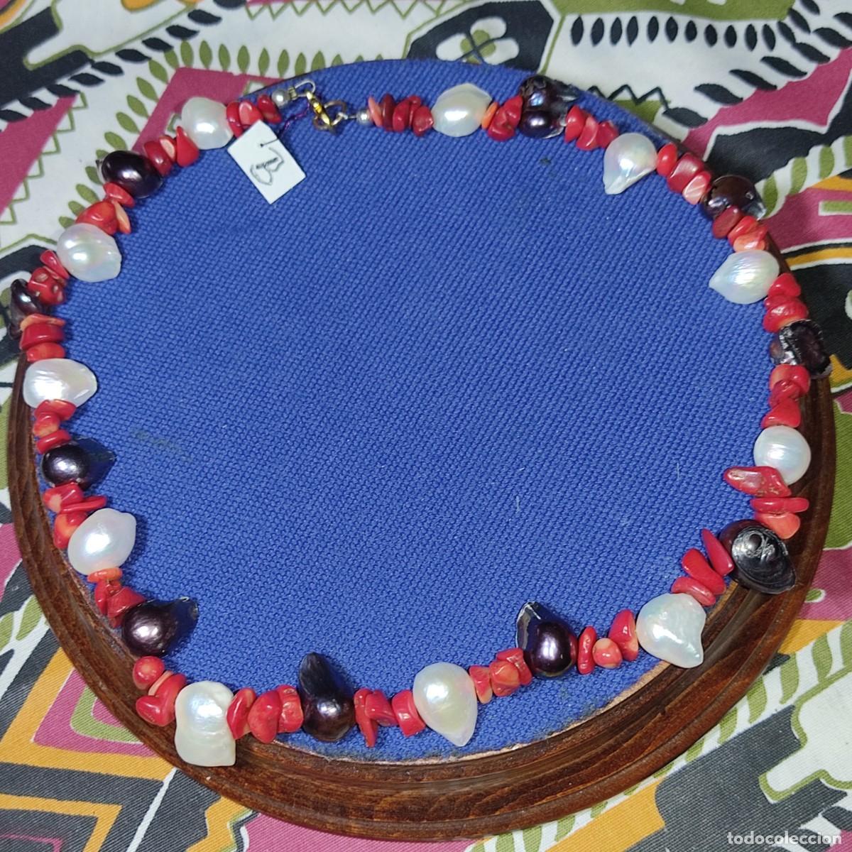 Joyeria: Collar de perlas grises y blancas y coral rojo. *B* - Foto 4