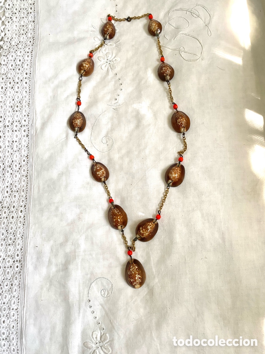 Joyeria: Antiguo collar de conchas y Cristal