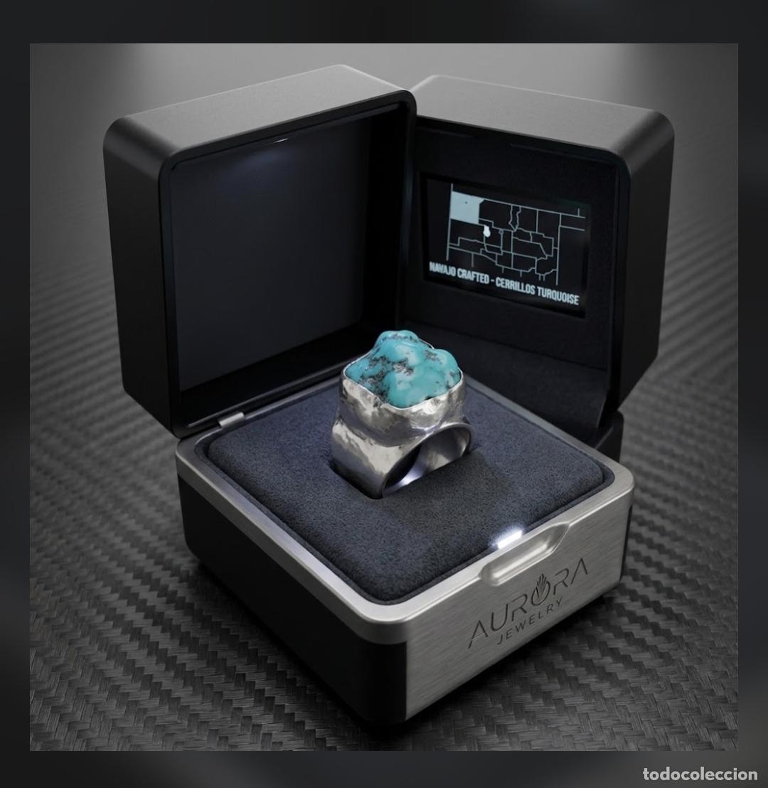 Joyeria: Original anillo antiguo navajo de dise&ntilde;o original en plata de ley 925 con turquesa incrustada.