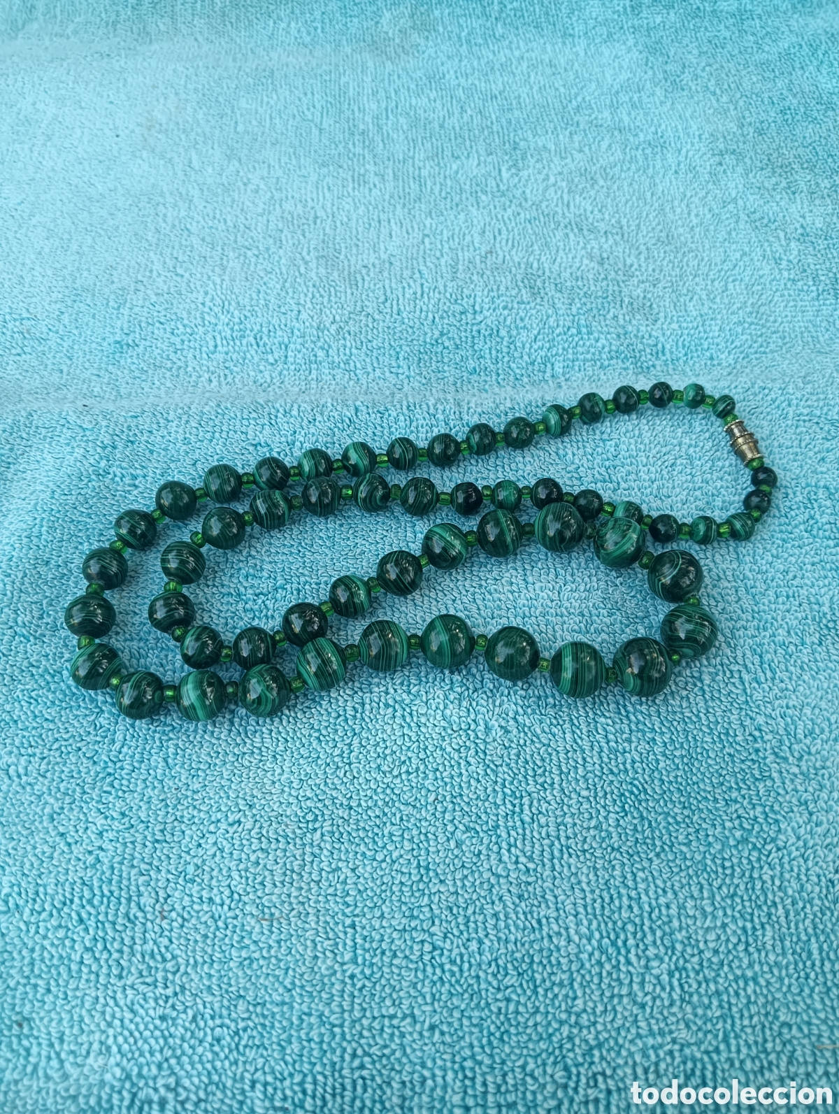 Joyeria: Collar vintage de malaquita. .