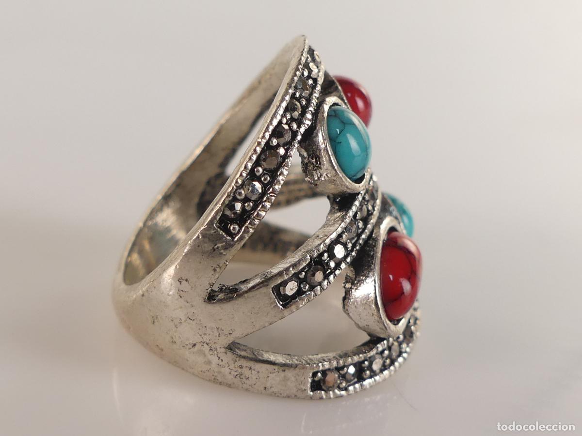 Joyeria: ELEGANTE ANILLO COLOR PLATEADO - Foto 2