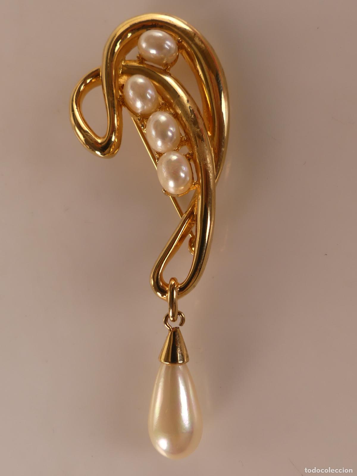 Jewelry: ELEGANTE BROCHE DORADO CON PERLAS
