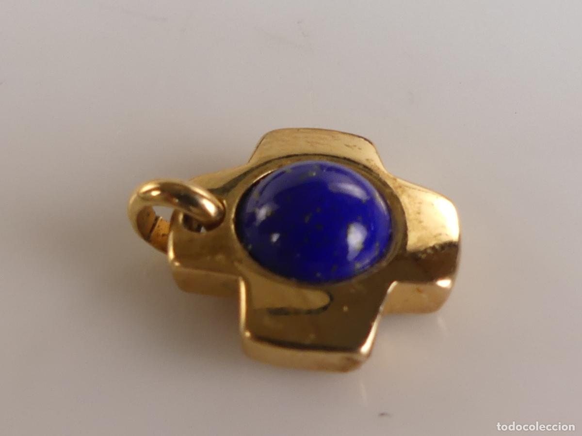 Joaillerie: COLGANTE FORMA DE CRUZ DORADO