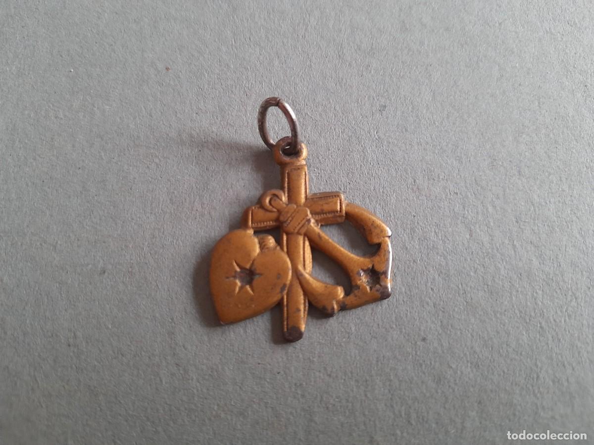 Joyeria: colgante de fe , esperanza y amor ,o sweetheart del principios siglo XX, 3x3cm aprox