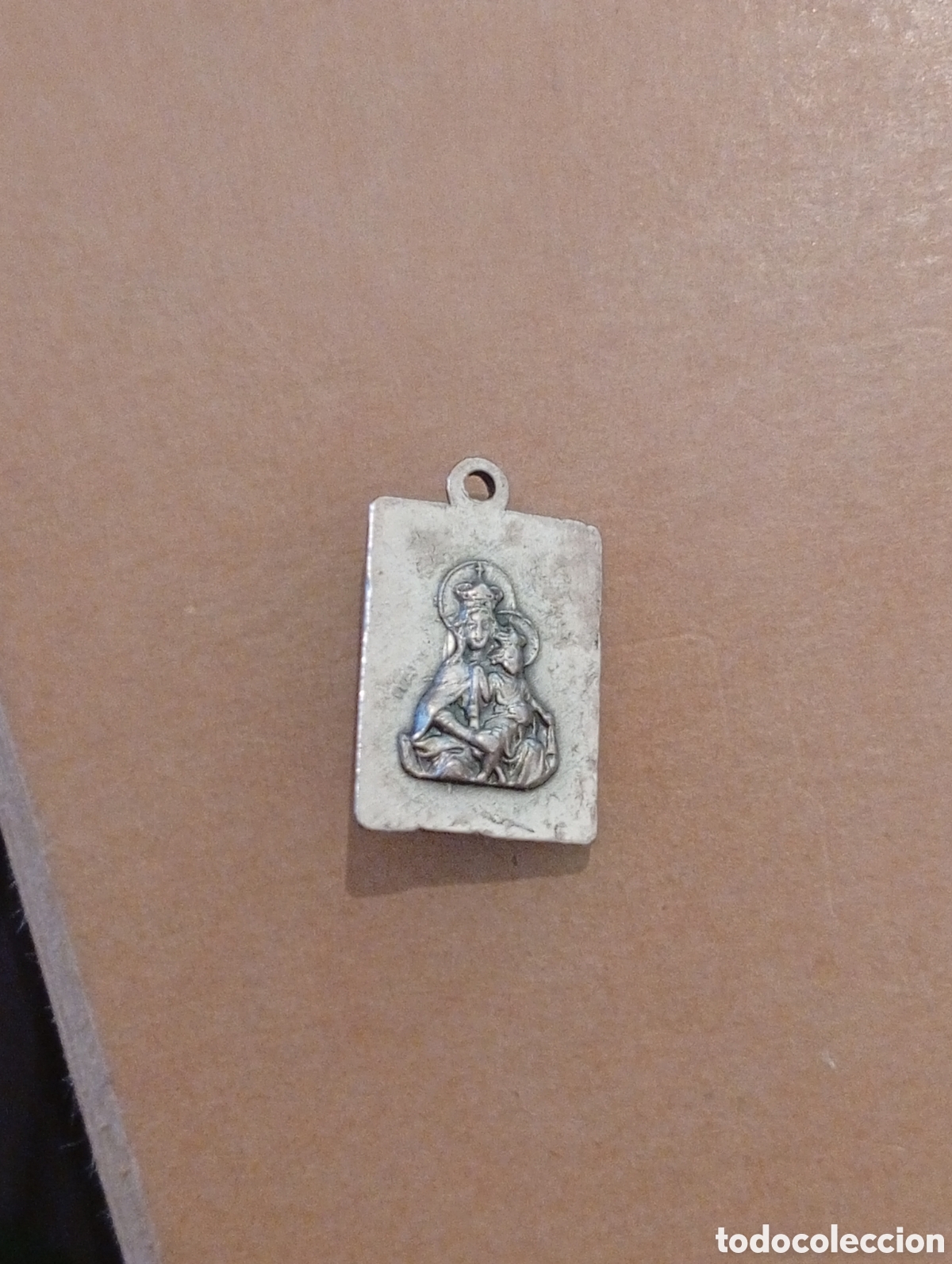 Joyeria: Colgante de plata religioso