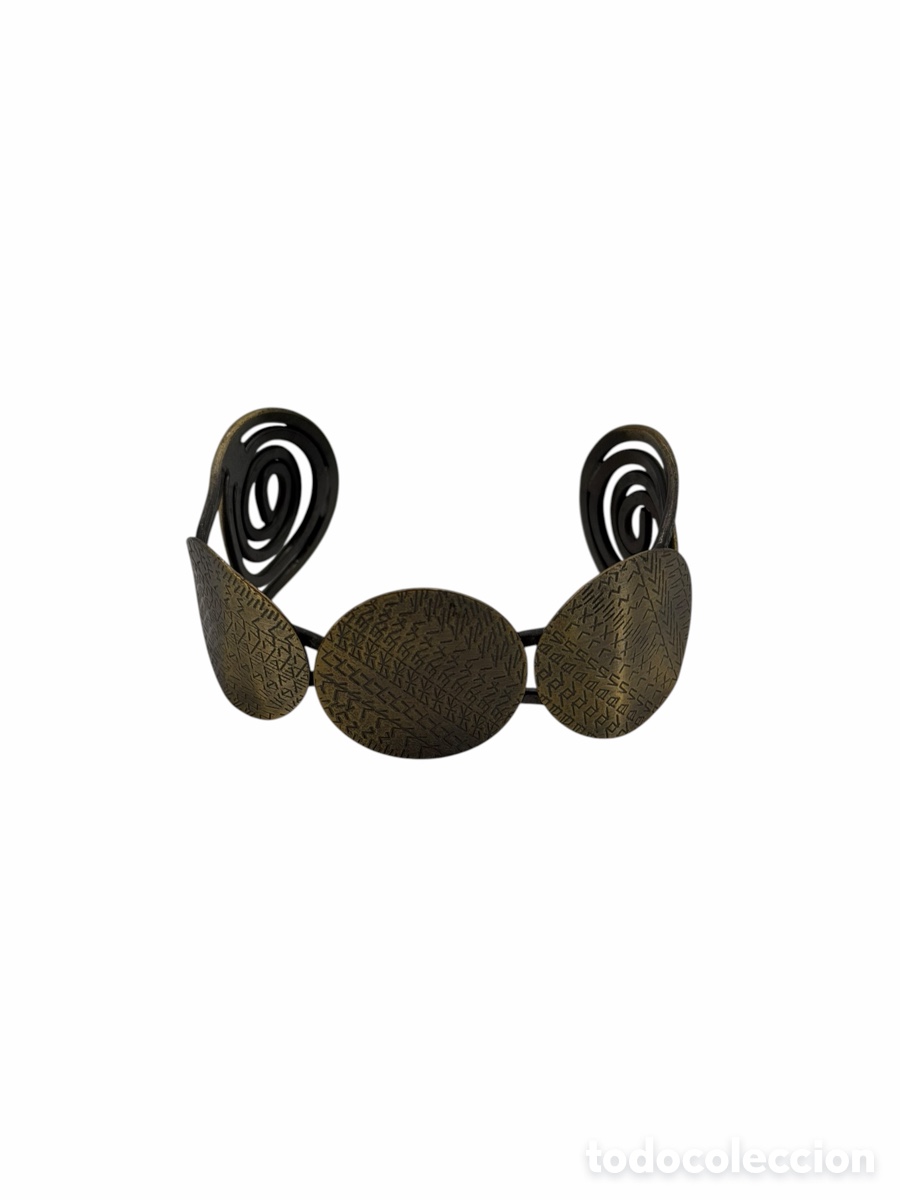 Joalharia: Antigua Pulsera de Lat&oacute;n