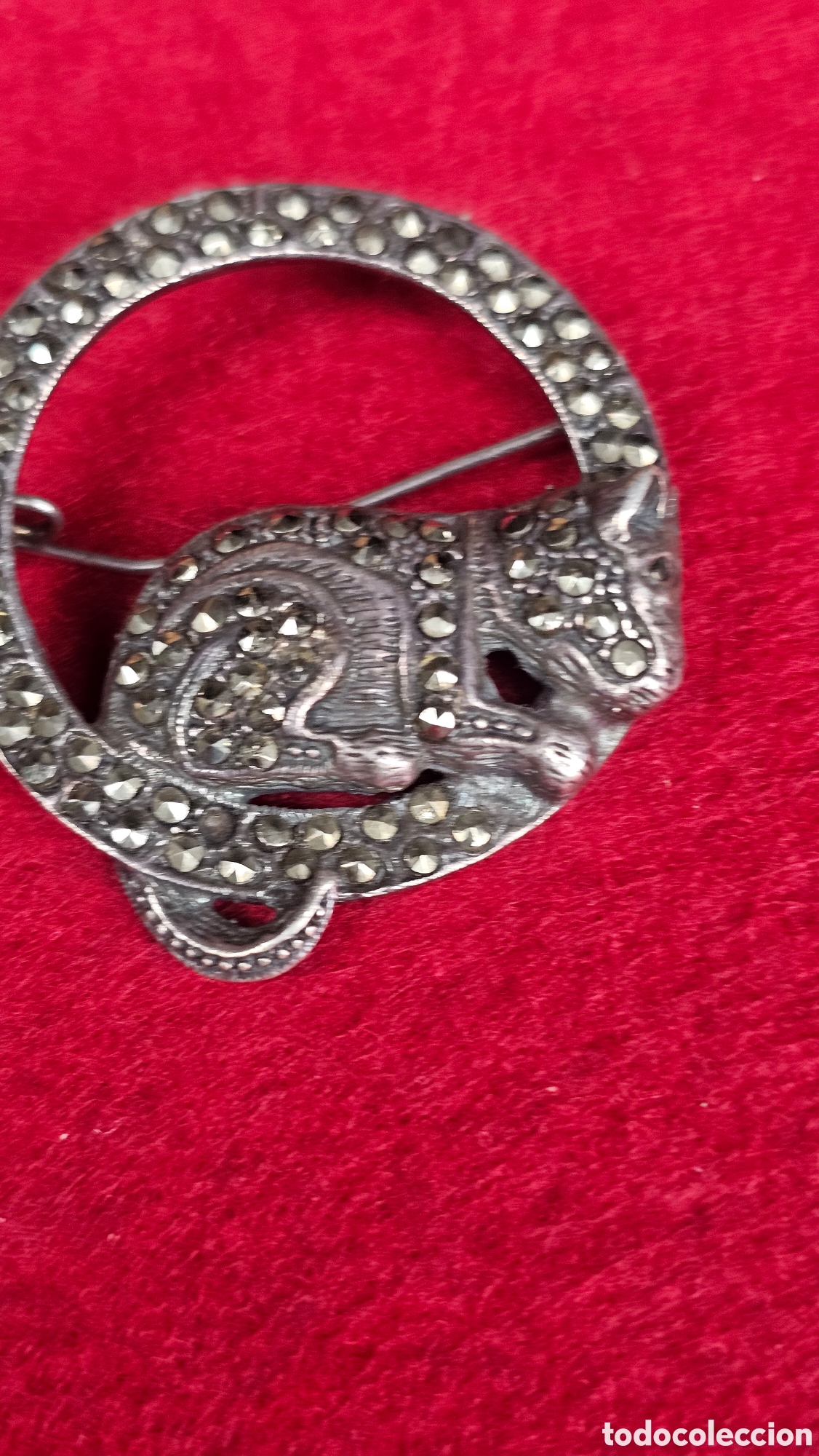 Joaillerie: Antiguo broche de plata de ley contrastada