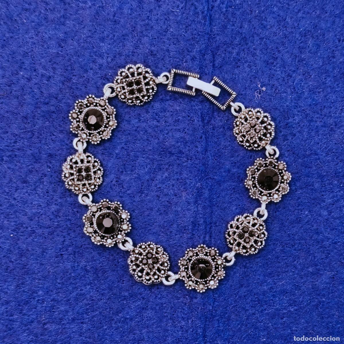 Jewelry: PULSERA DE ALPACA PLATEADA CON PIEDRAS NEGRAS REDONDAS. EN TIPO PLATA ANTIGUA