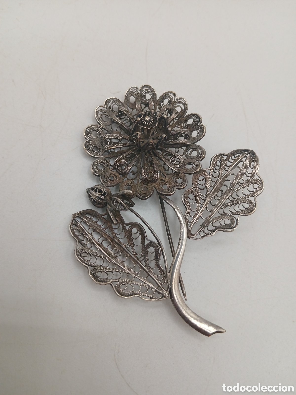 Joyeria: Antiguo broche filigrana metal plateado
