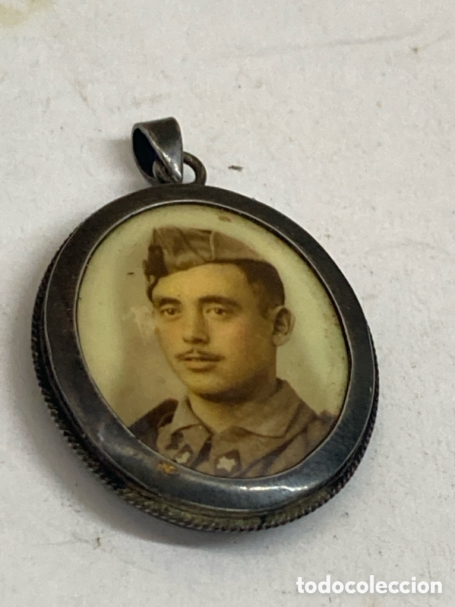 Joyeria: Colgante de plata antiguo foto militar C646
