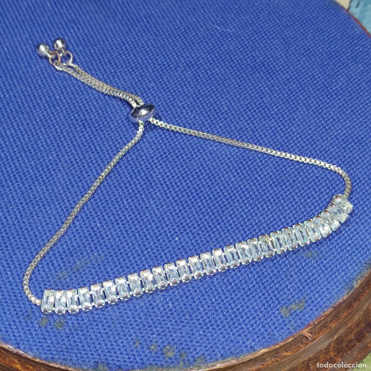 Joyeria: Pulsera plateada ajustable con cristales.Vintage