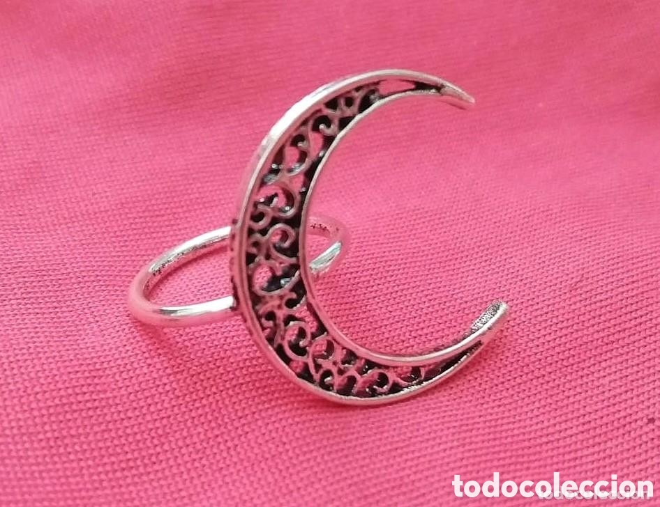 Joyeria: Precioso anillo &rdquo;luna&rdquo; color plata vieja 2,5cm di&aacute;m de la luna. 16mm di&aacute;m aproxim
