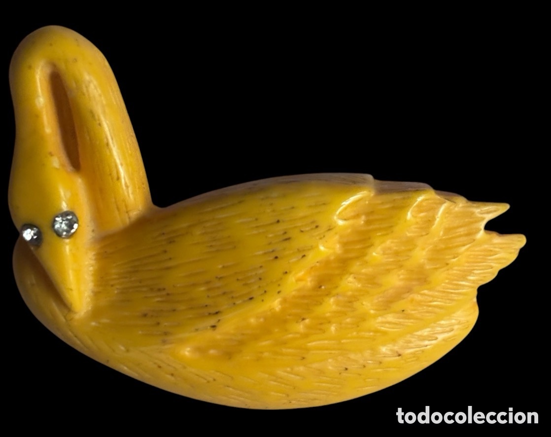 Jewelry: BROCHE CISNE VINTAGE A&Ntilde;OS 40/50 - LUCITA OPACA TALLADA COLOR AMARILLO - EXCELENTE ESTADO