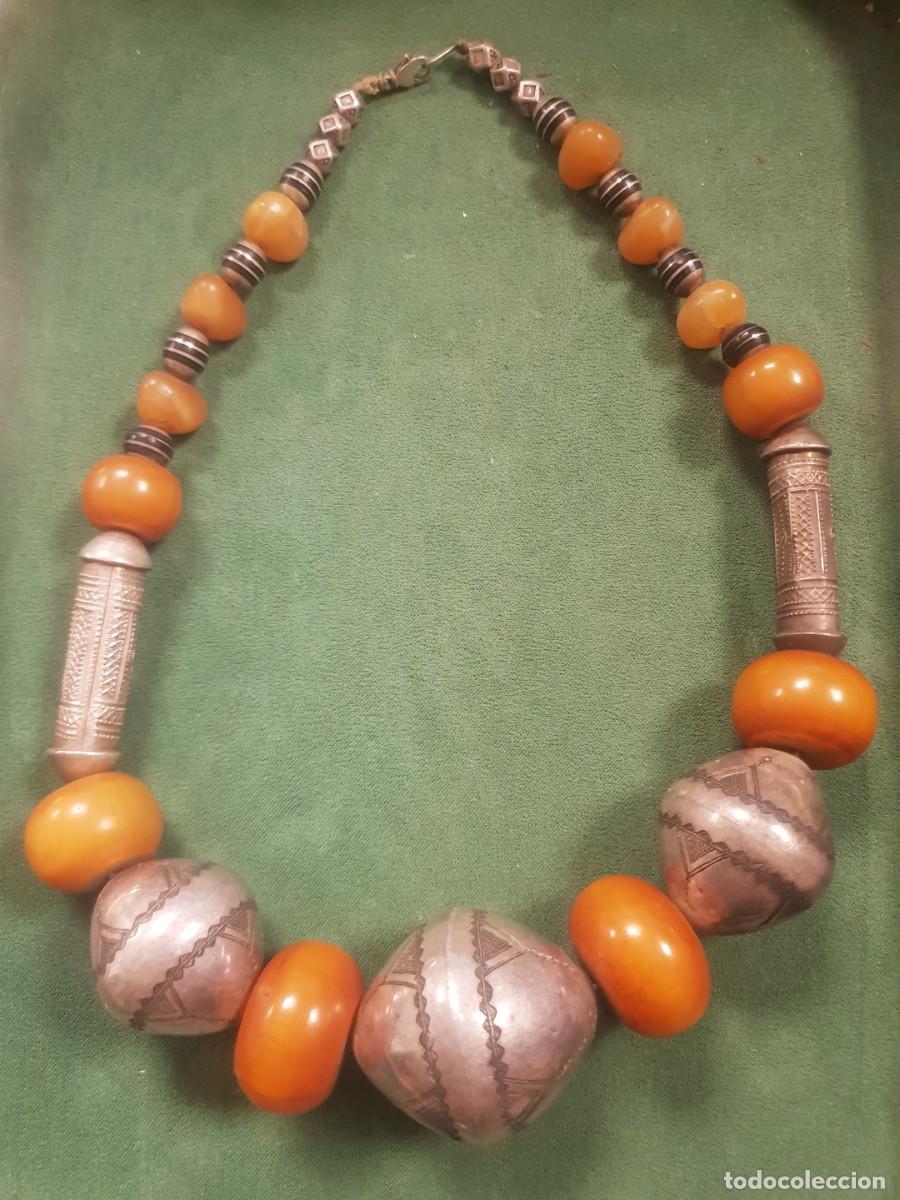 Joyeria: Collar &eacute;tnico de plata de ley y cuentas ambar o resina