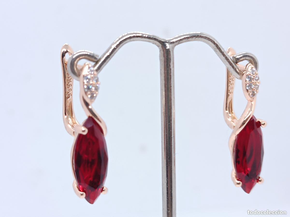 Joyeria: Pendientes en oro de 14k de dise&ntilde;o con rub&iacute;es - Foto 2