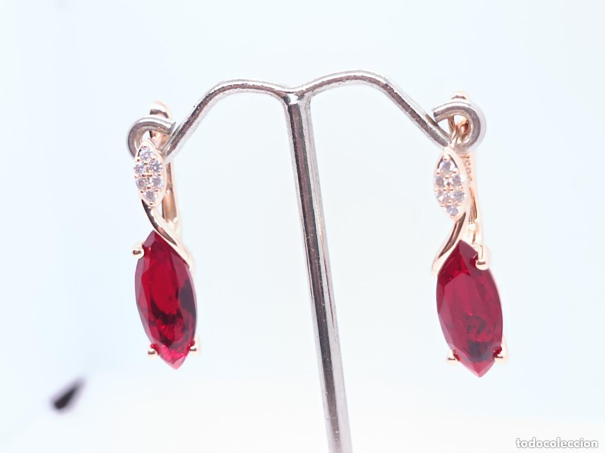 Joyeria: Pendientes en oro de 14k de dise&ntilde;o con rub&iacute;es - Foto 3