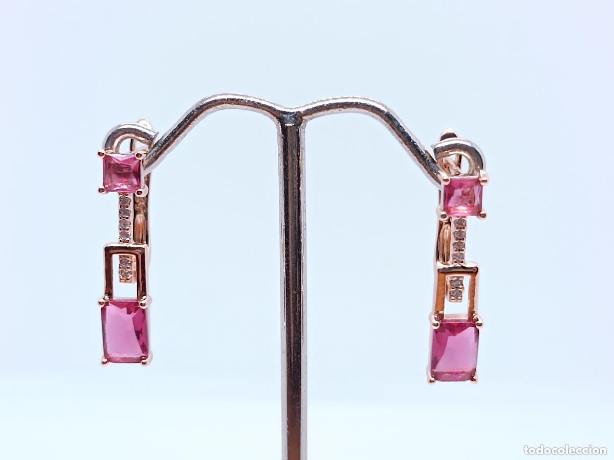 Jewelry: Elegantes pendientes estilo art deco en oro de 14k con rub&iacute;s engastados