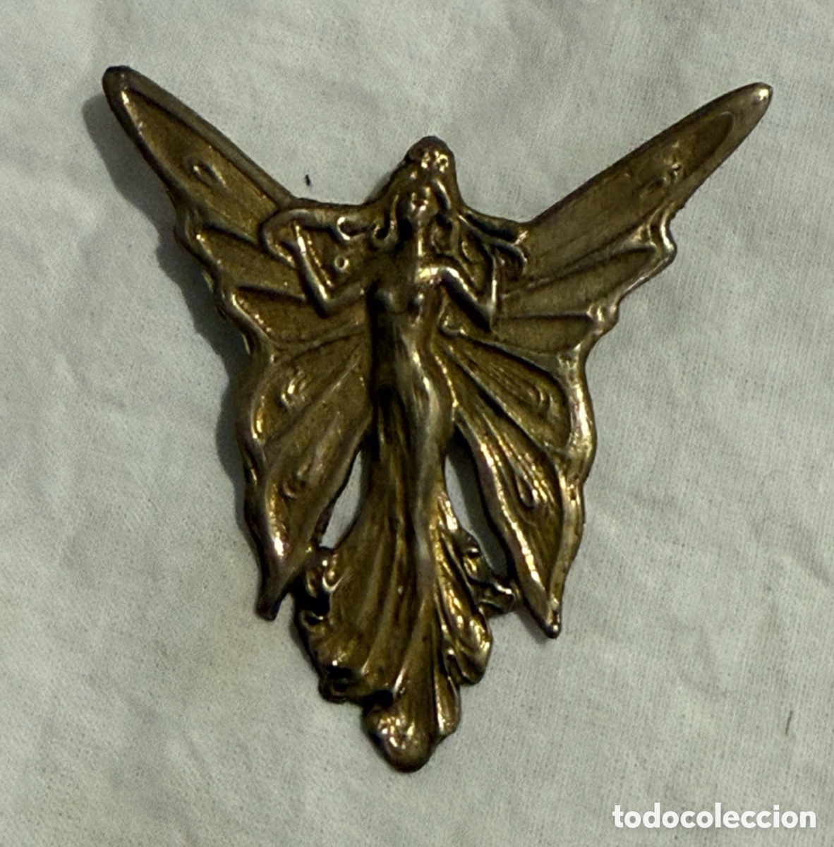 Joyeria: Gran broche Hada Art Nouveau Modernista &ndash; Figura femenina alada &ndash; ca. 1900