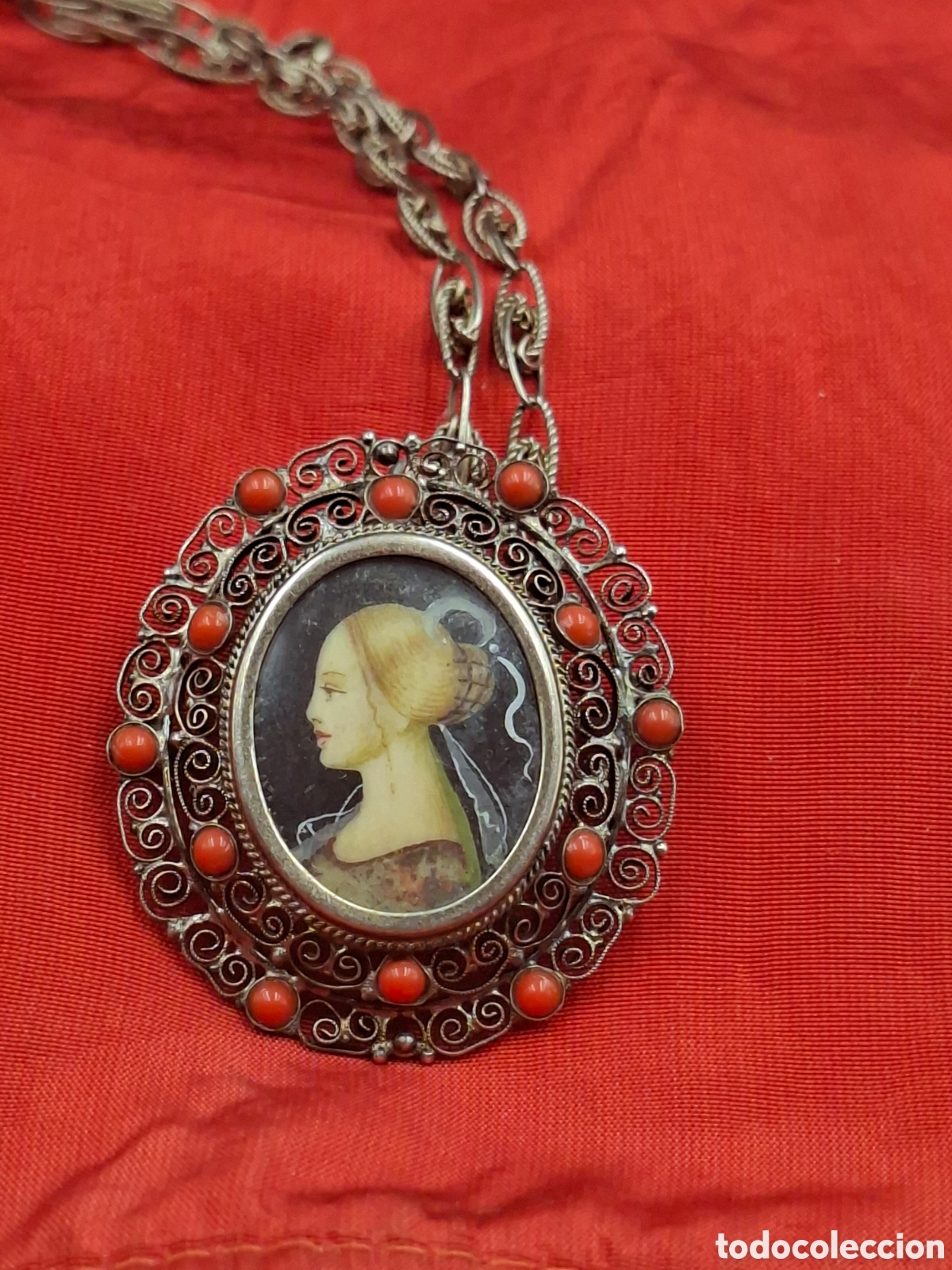 Jewelry: Antigua medalla broche filigrana